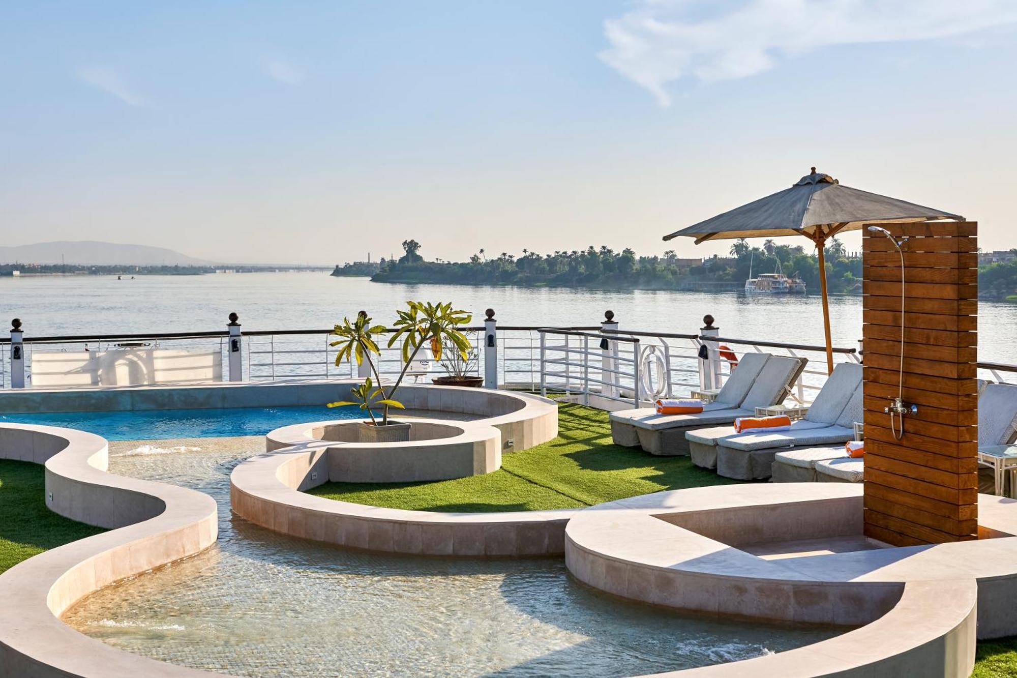Moevenpick Royal Lotus Nile Cruise, Every Monday Four Nights From Luxor, Every Friday Three Nights From Aswan - Including Excursions & Sightseeing Kültér fotó