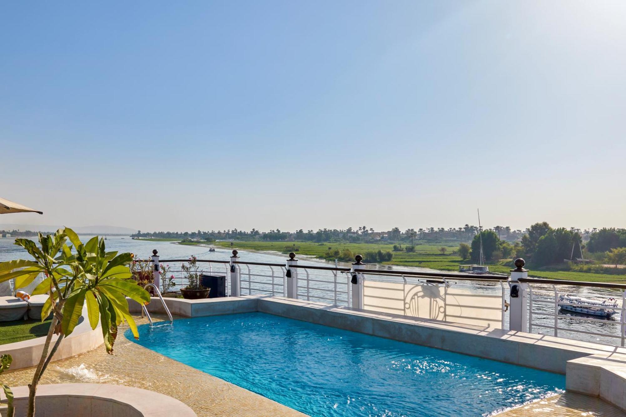 Moevenpick Royal Lotus Nile Cruise, Every Monday Four Nights From Luxor, Every Friday Three Nights From Aswan - Including Excursions & Sightseeing Kültér fotó
